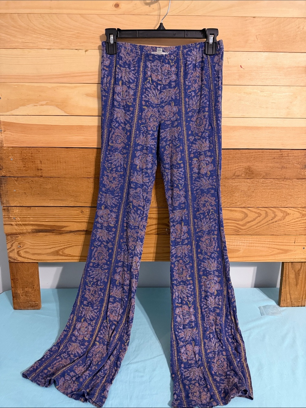 Billabong Girls' Blue and Lavender Floral Wide-Leg Pants